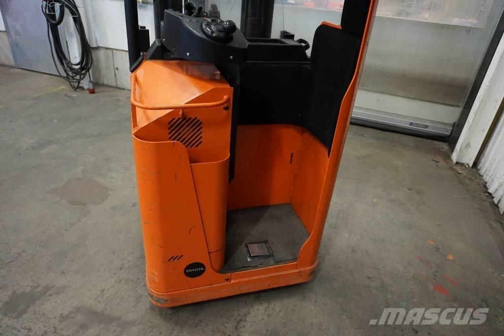 Toyota SSE135L Zelfrijdende stapelaars