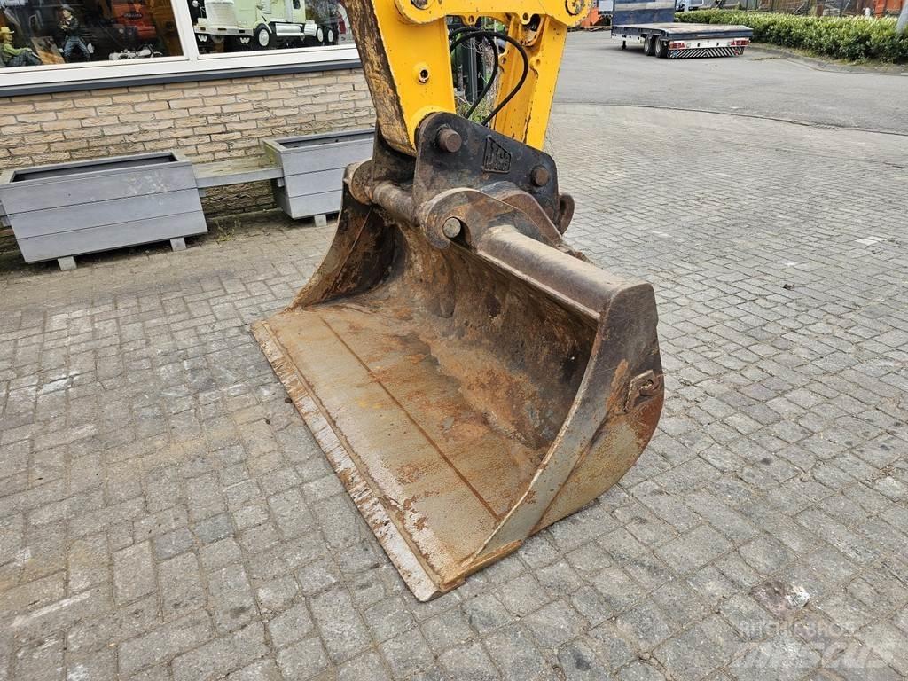 JCB JS145W Wielgraafmachines
