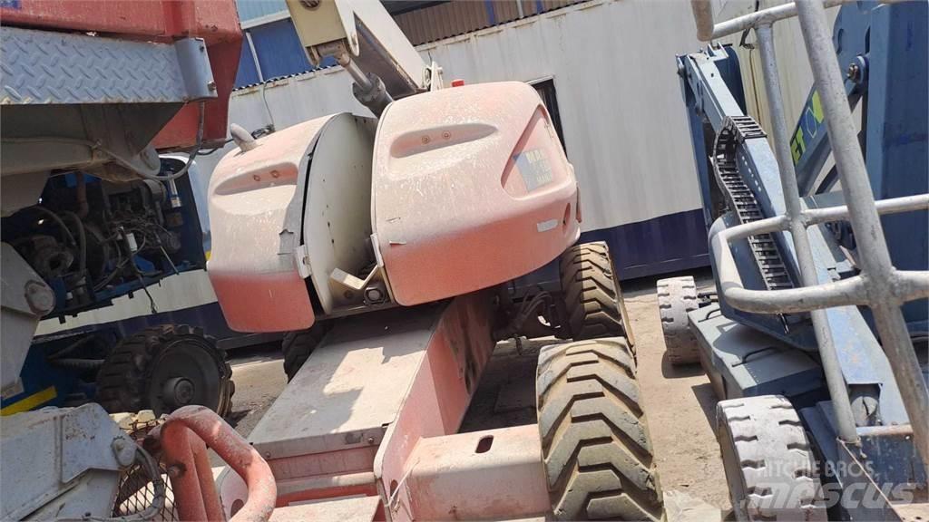 JLG 460SJ Telescoophoogwerkers