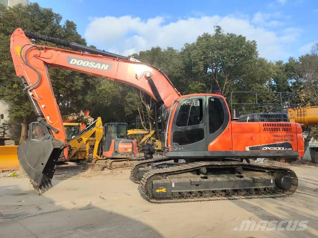 Doosan DX 300 LC Rupsgraafmachines