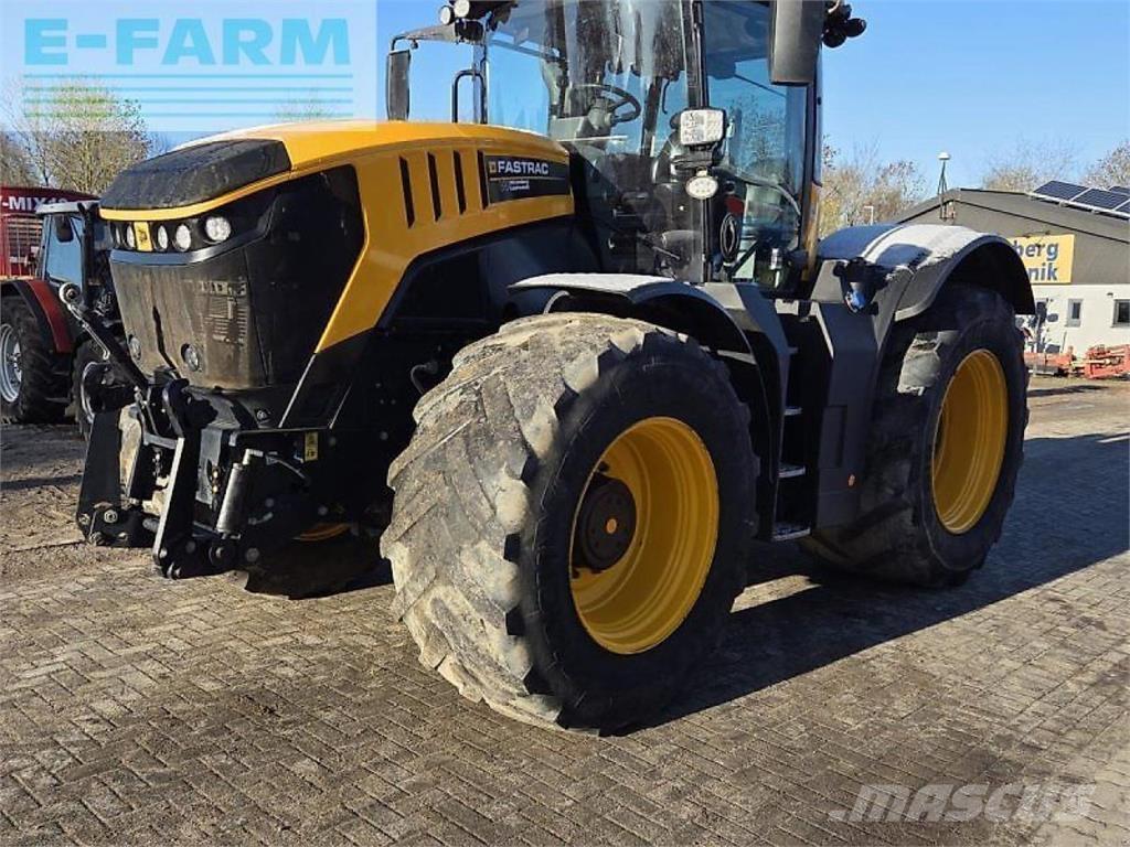 JCB fastrac 8330 Tractoren