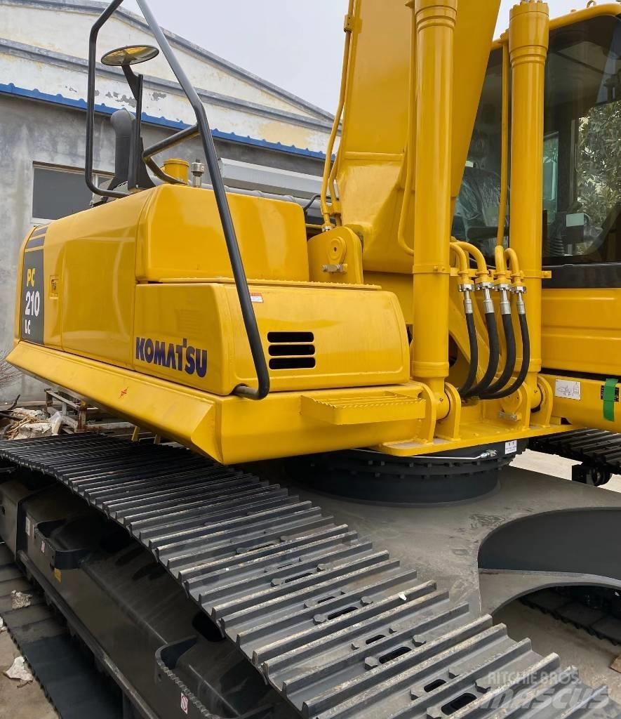 Komatsu PC210LC-8M0 Rupsgraafmachines