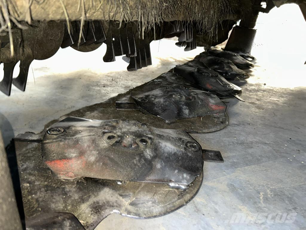 Kuhn FC3125 Gemonteerde en gesleepte maaiers