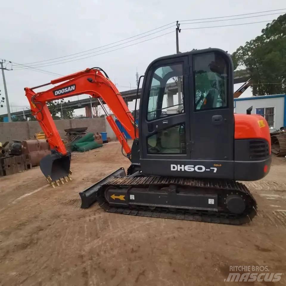 Doosan DH60-7 Rupsgraafmachines