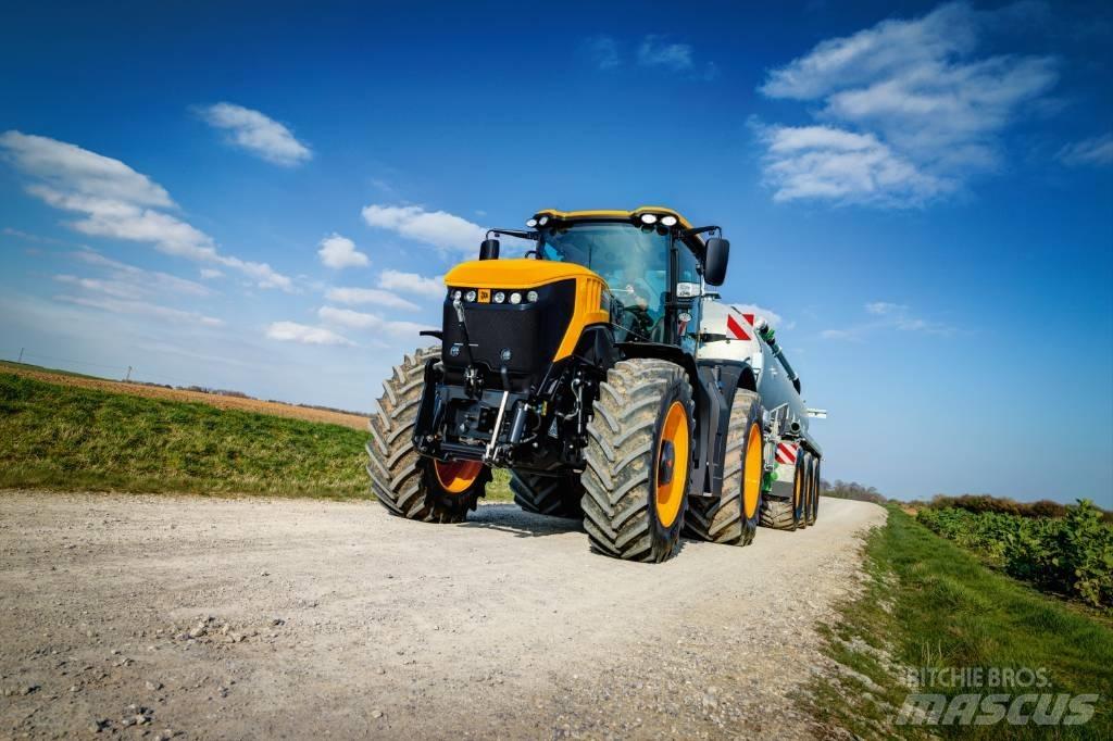 JCB 8330 Tractoren