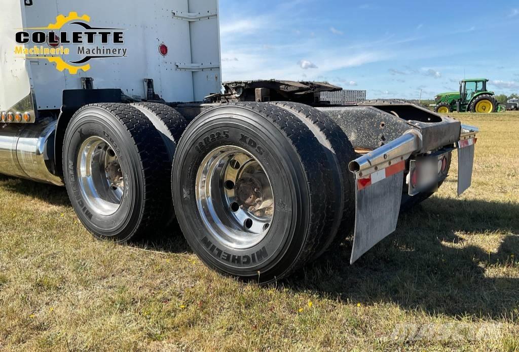Peterbilt 379 Trekkers