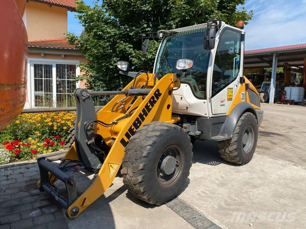 Liebherr L 506 Wielladers
