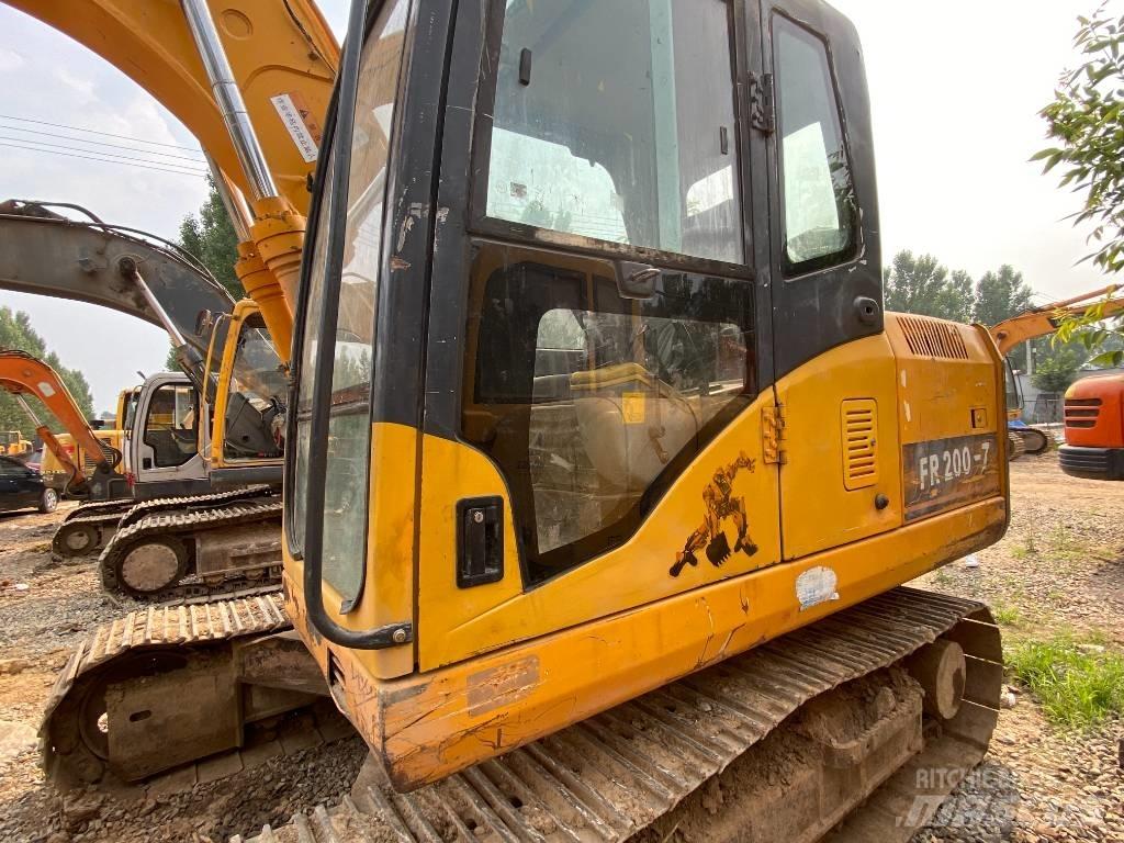 LOVOL FR150-7 Rupsgraafmachines