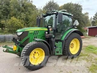 John Deere 6130 R Tractoren