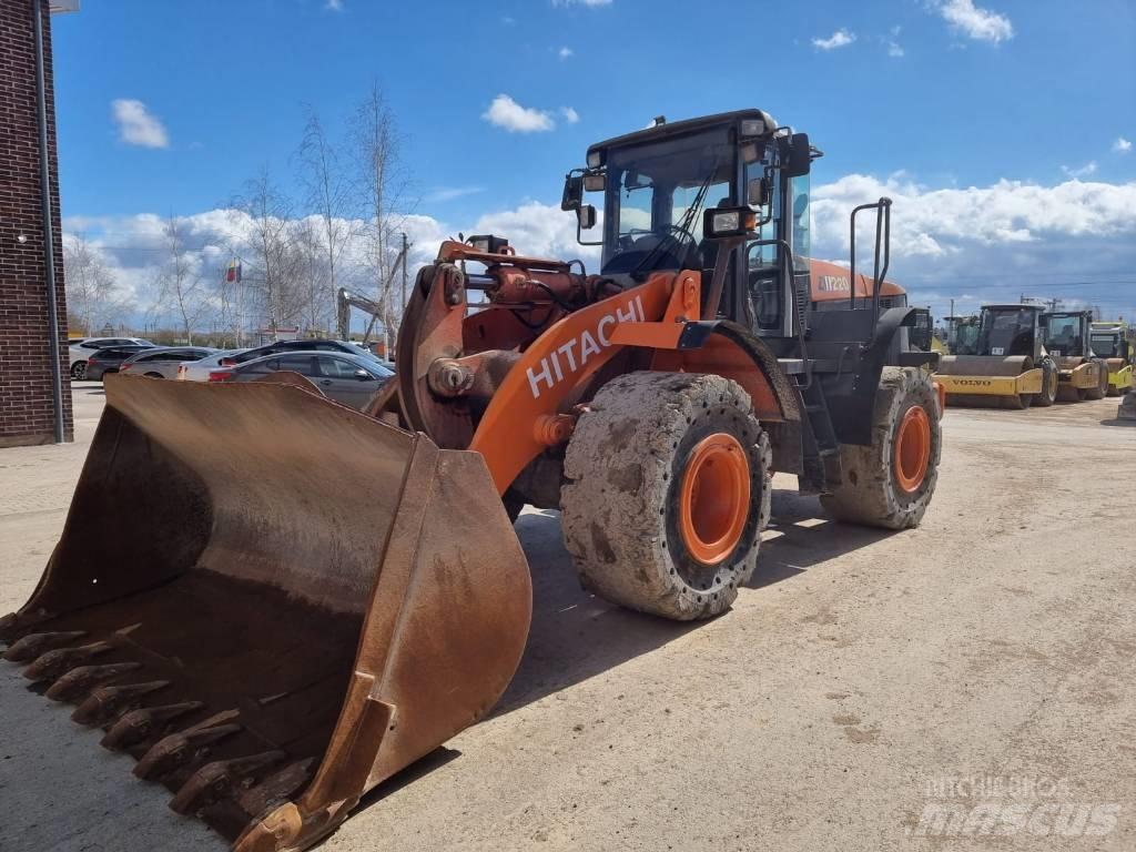Hitachi ZW 220 Wielladers