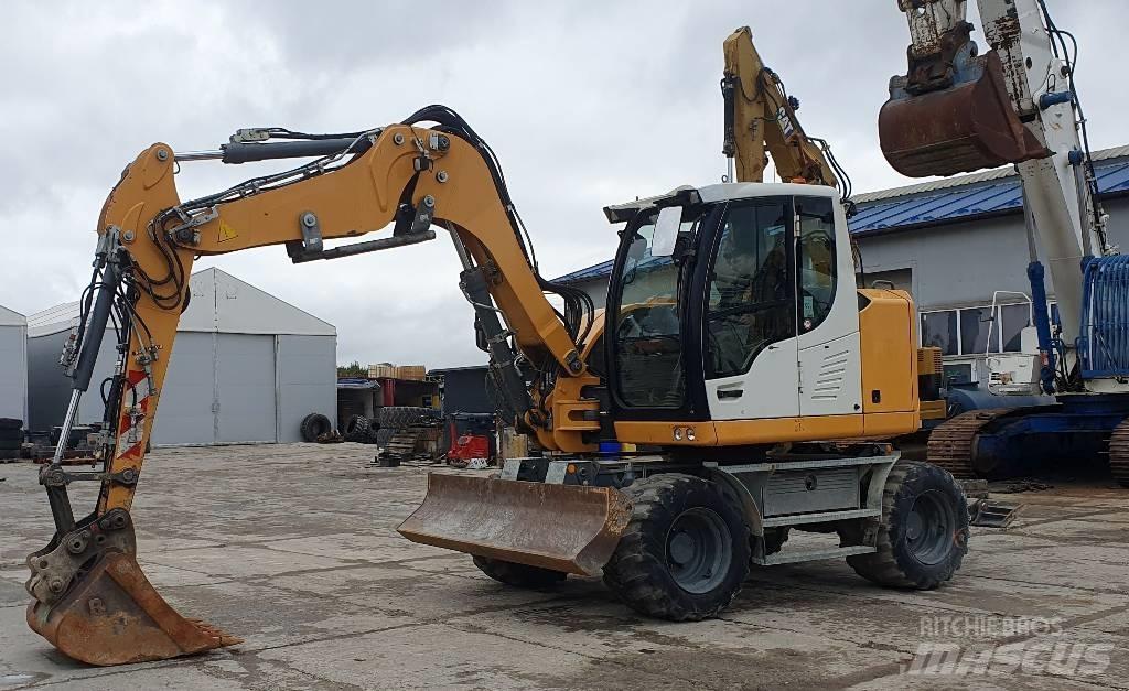 Liebherr A 910 Wielgraafmachines