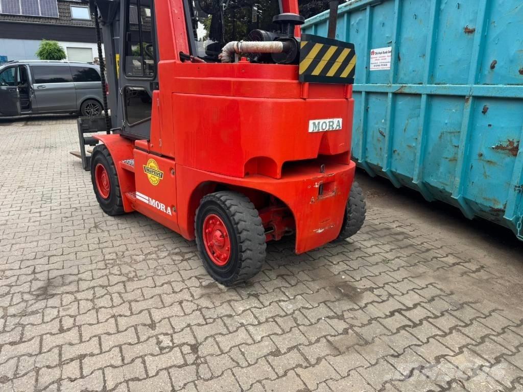 Mora M 85 C Diesel heftrucks