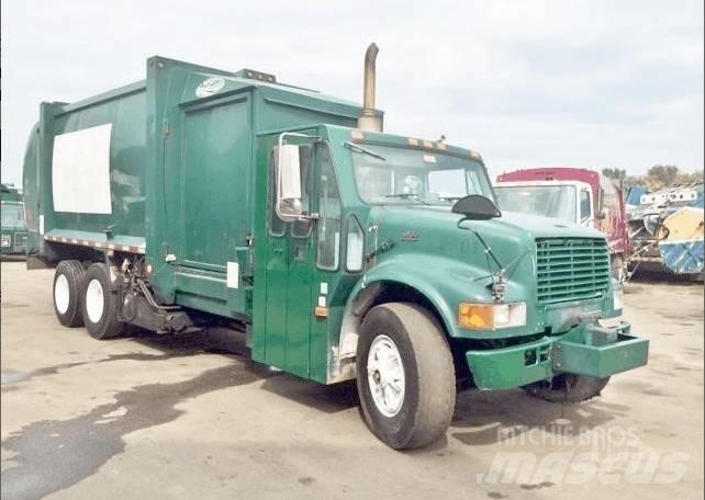 International 4900 Vuilniswagens