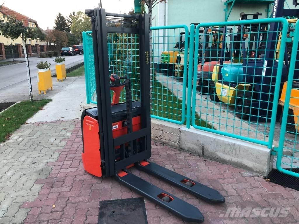 Linde L 12 V-3108 Stapelaar meeloop