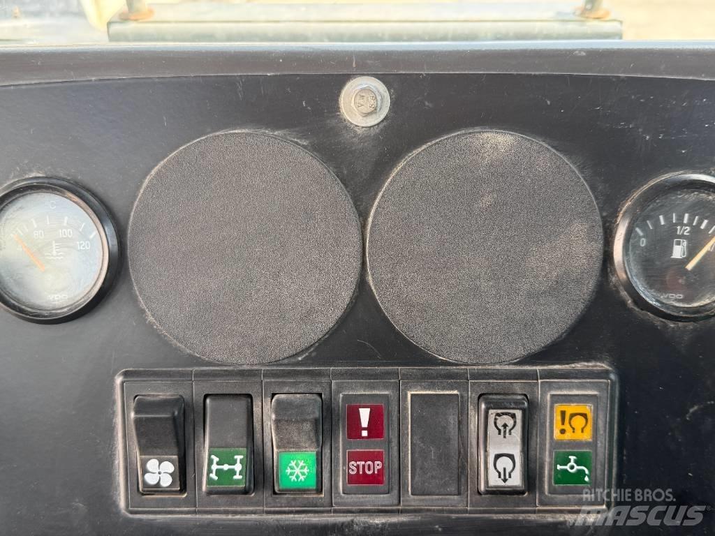 Ammann AP 240 H Bandenwalsen