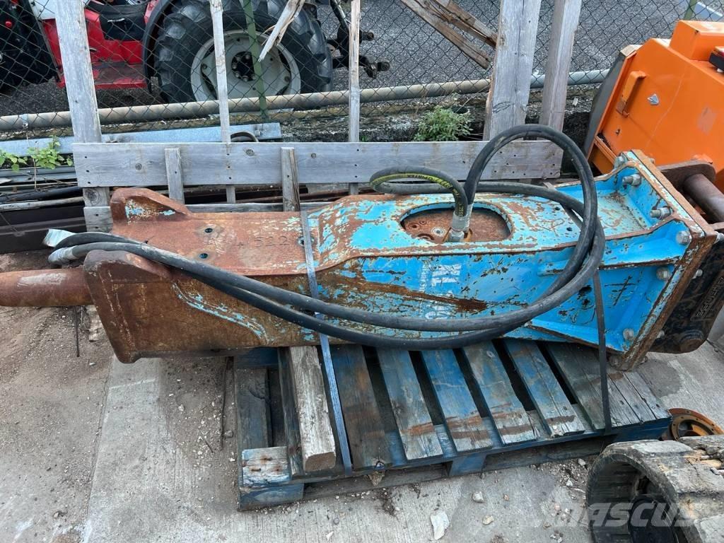 Montabert XL 1000 Hamers en brekers