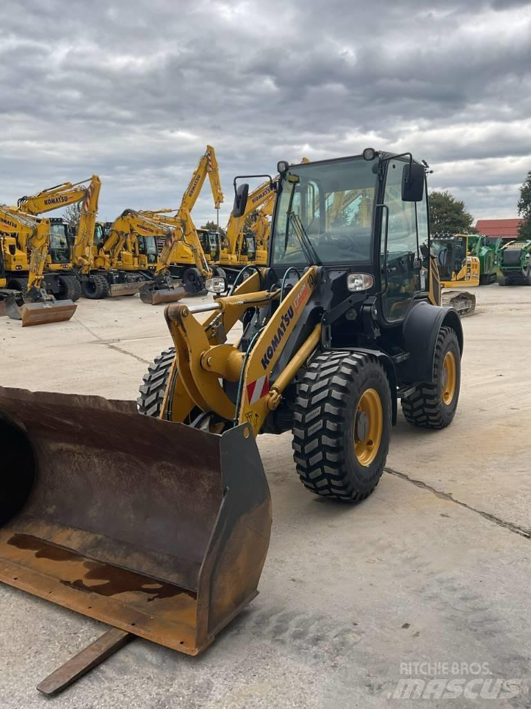 Komatsu WA80M-8 Miniladers