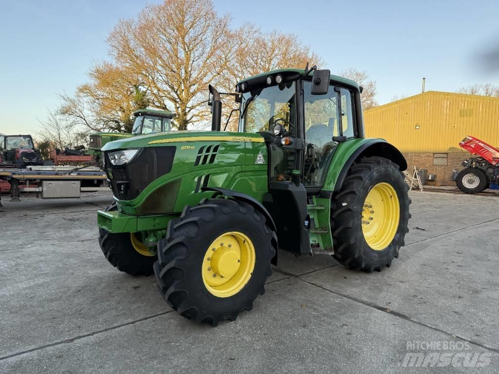 John Deere 6135M Tractoren