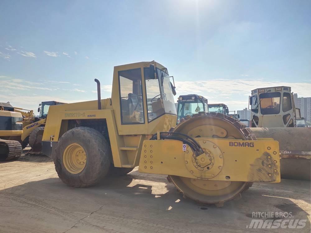 Bomag BW 217 Trilrolwalsen