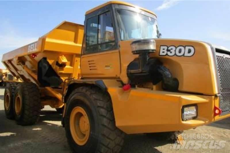 Bell B30D Knik dumptrucks
