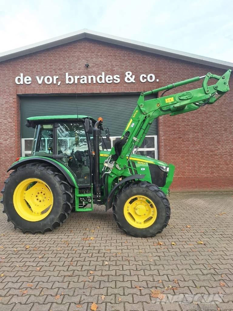 John Deere 5075M Tractoren