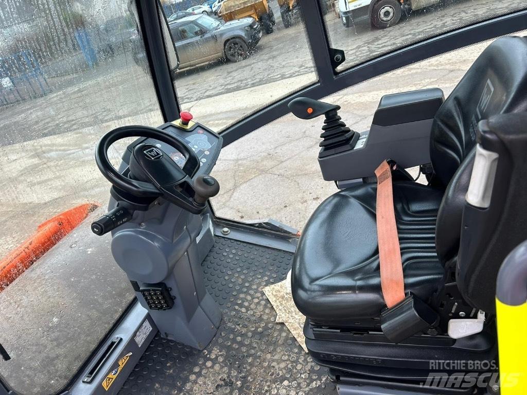 Hamm H13i Trilrolwalsen
