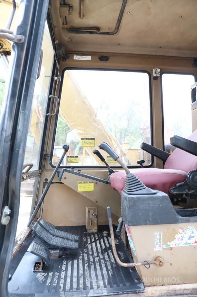 CAT E 70 B Minigraafmachines < 7t