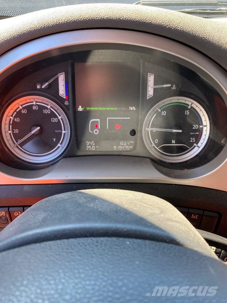 DAF CF 510 Vrachtwagen met vlakke laadvloer en lier