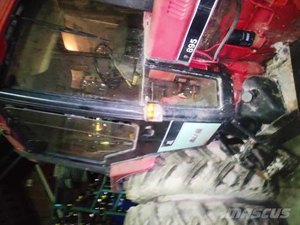 Case IH 895 AXL Tractoren