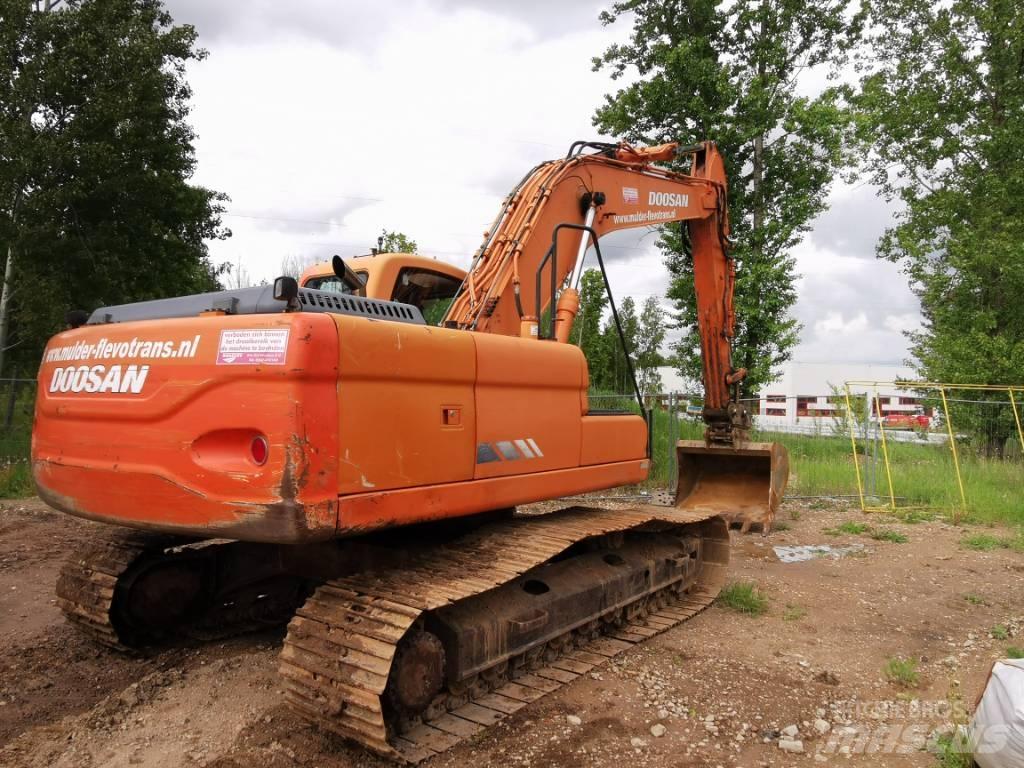 Doosan DX 225 LC Rupsgraafmachines