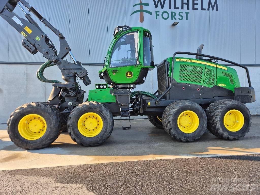 John Deere 1270 G Harvesters