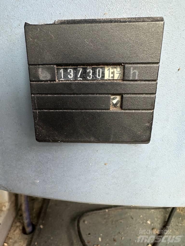 Atlas 1504M Wielgraafmachines