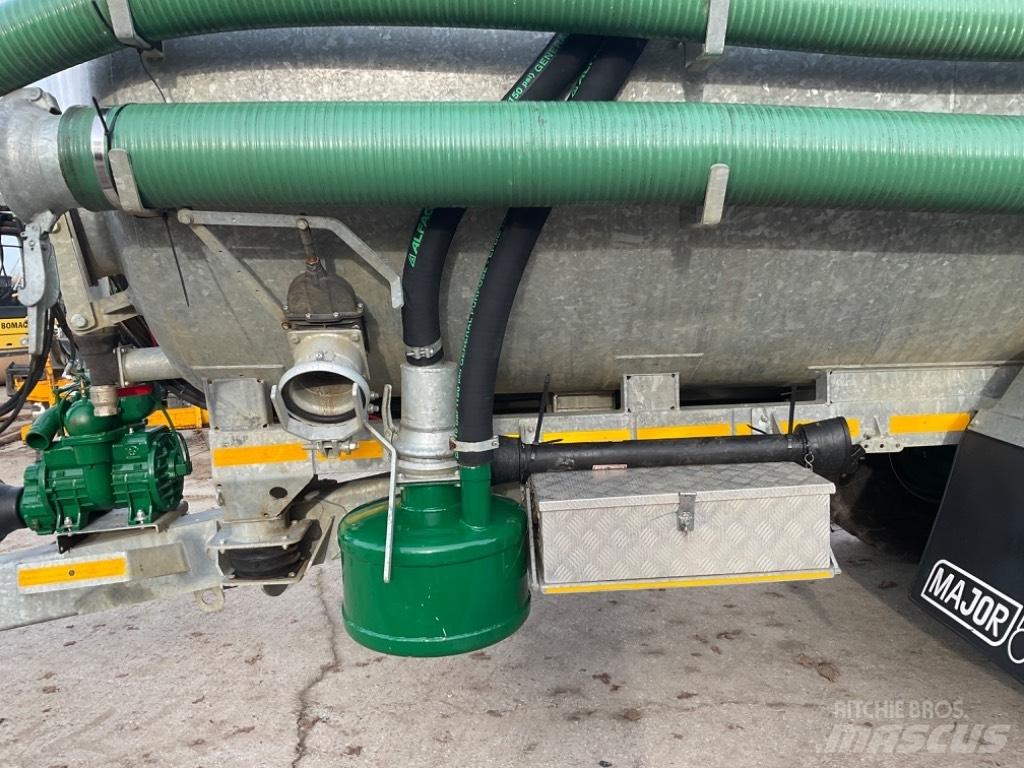 Major TANDEM 3500 Drijfmesttanks