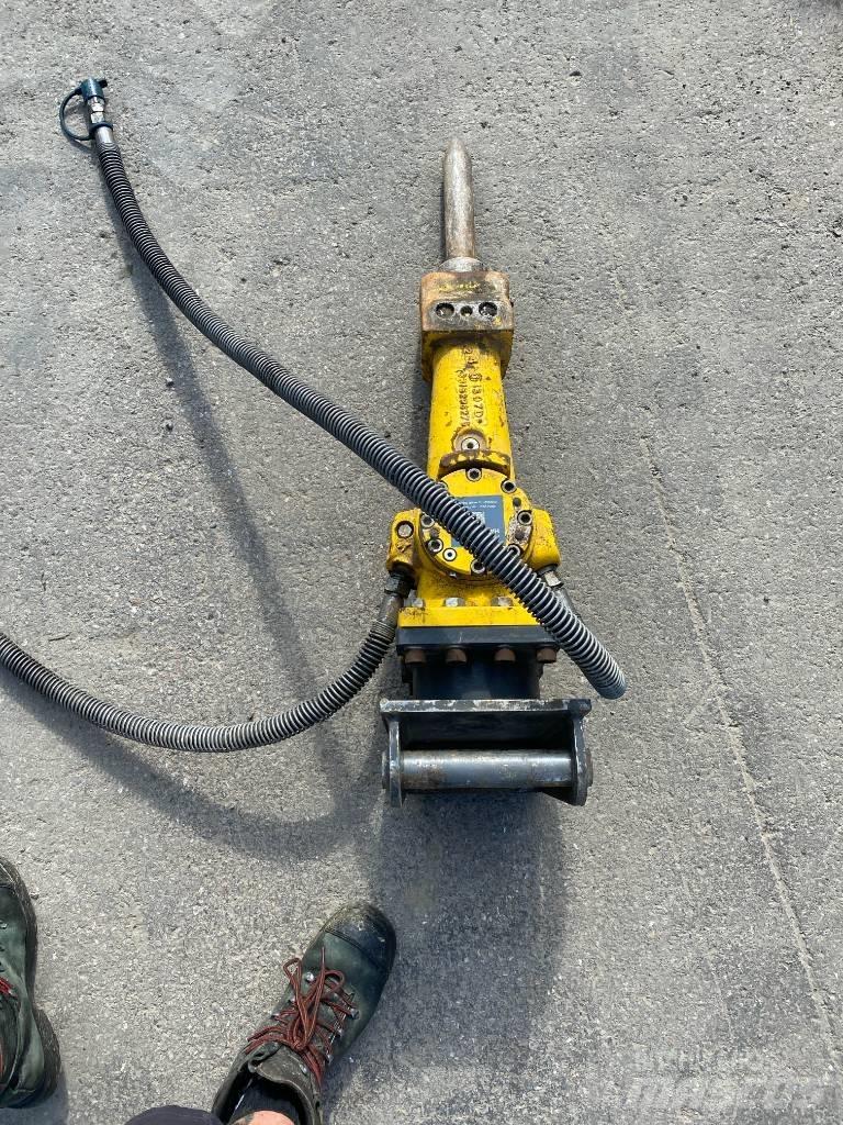 Epiroc SB102 Hamers en brekers