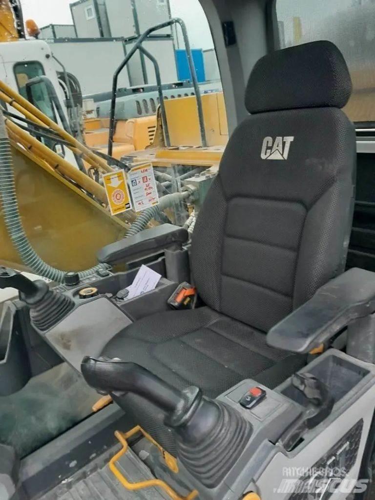 CAT 320 Rupsgraafmachines
