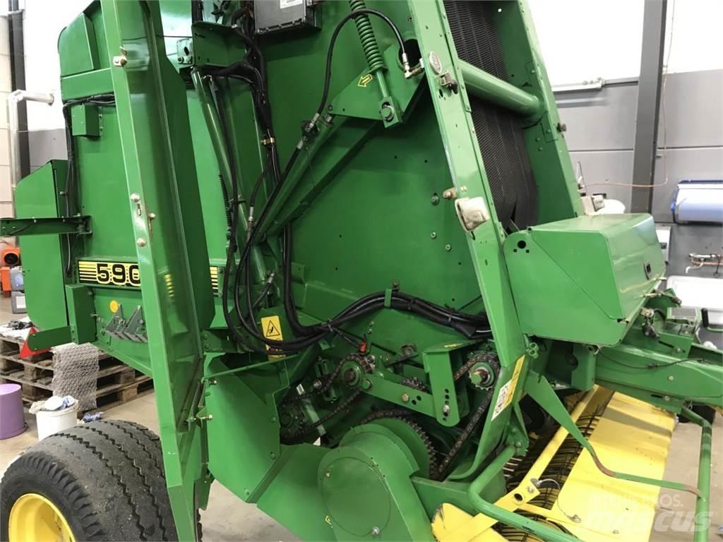 John Deere 590 Vierkante balenpers