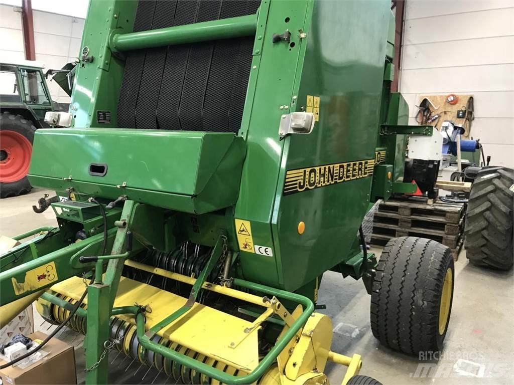 John Deere 590 Vierkante balenpers