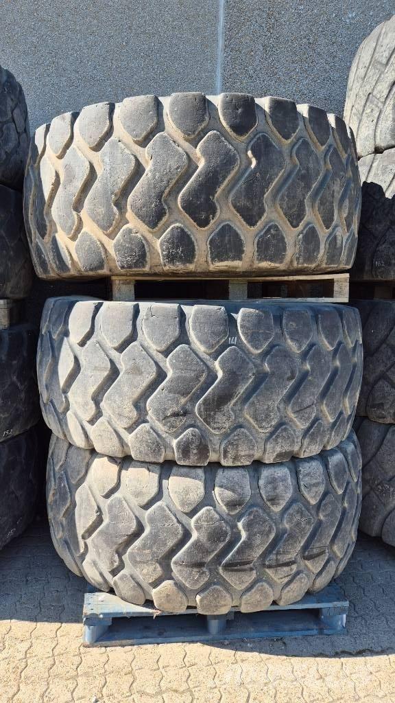 Triangle 29.5R25 Banden, wielen en velgen