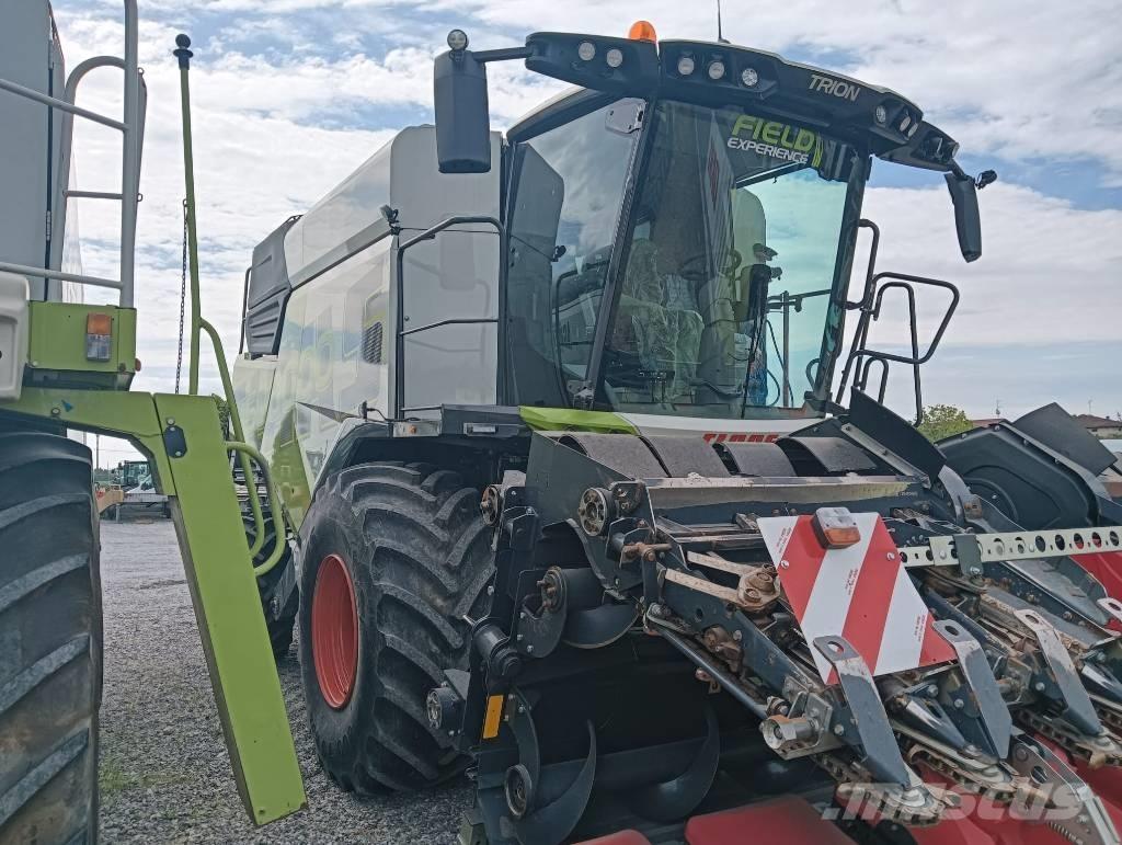 CLAAS TRION 750 Maaidorsmachines