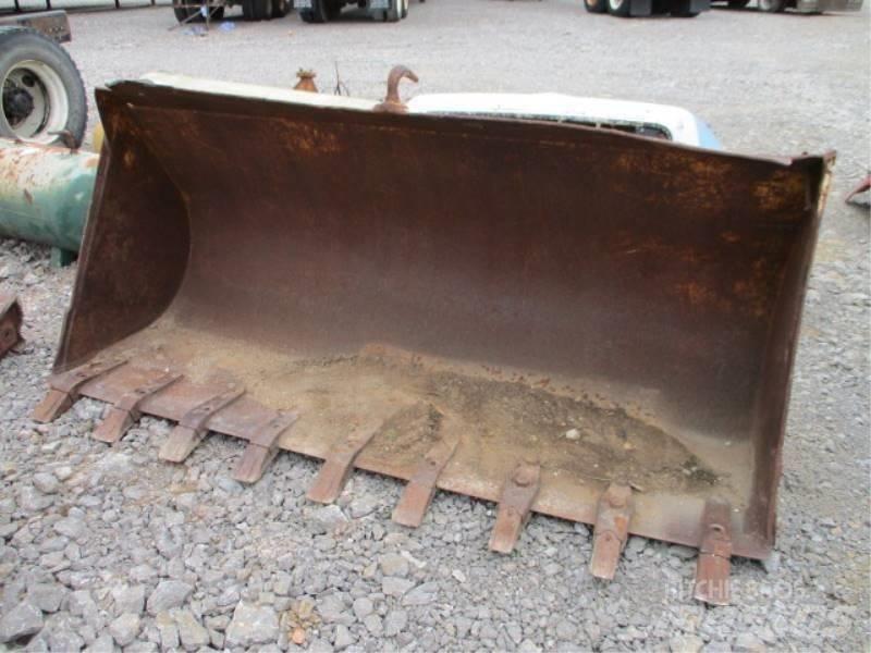 CAT loader Bakken