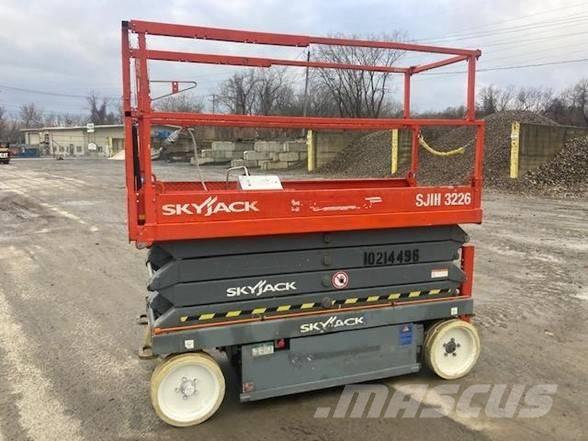 SkyJack SJ III 3226 Schaarhoogwerkers