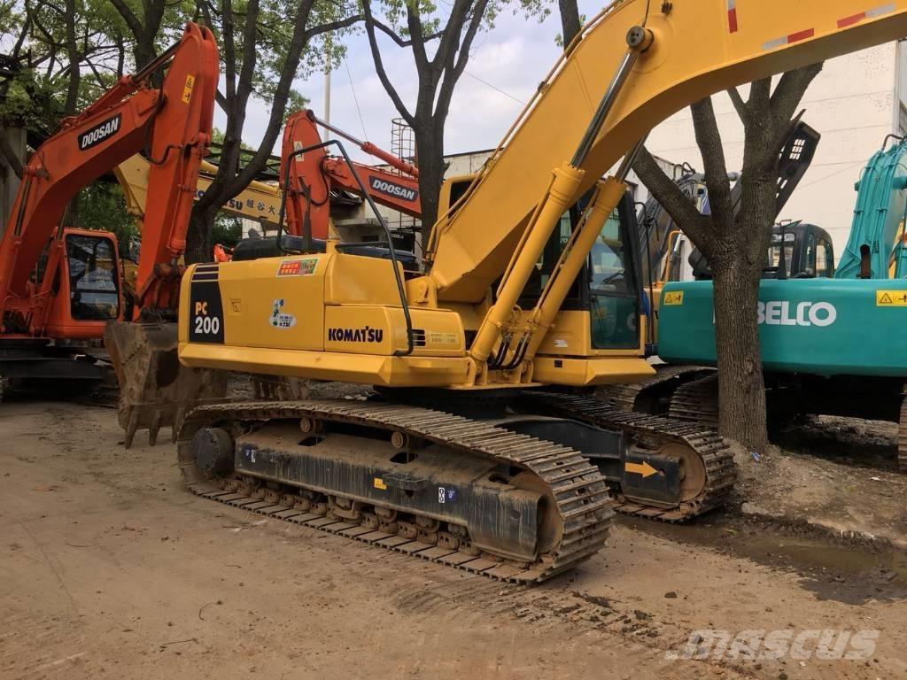 Komatsu PC 200-8 Rupsgraafmachines