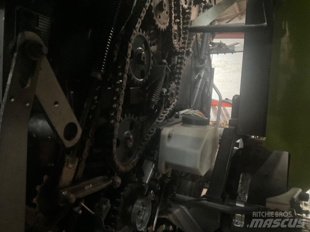 CLAAS Uniwrap 455 Ronde-balenpersen