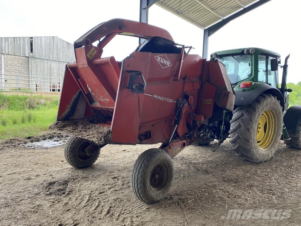 Kuhn MINOTOR 3060 Uitkuilmachines