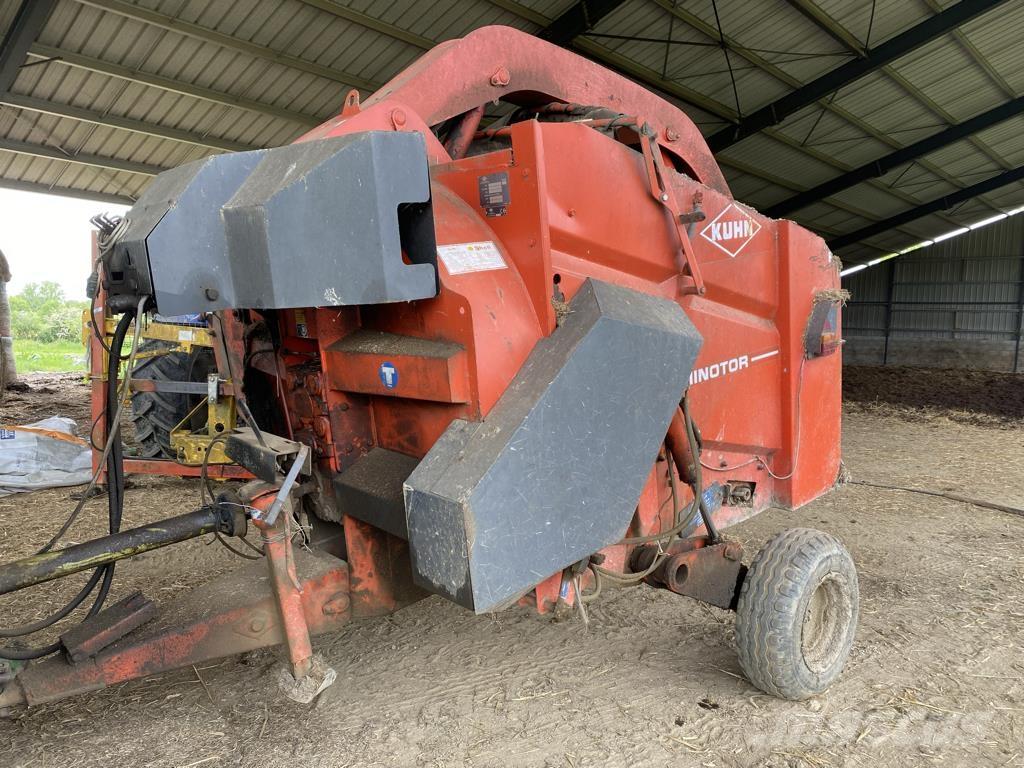 Kuhn MINOTOR 3060 Uitkuilmachines