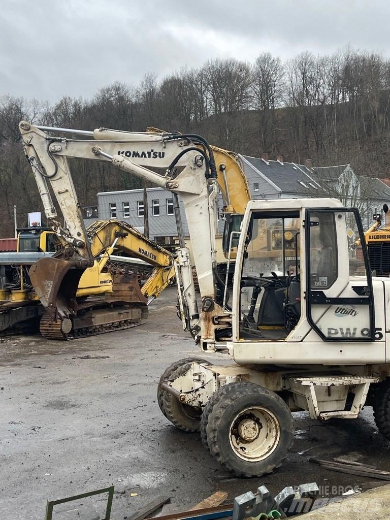 Komatsu PW 95 Wielgraafmachines