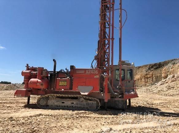  D245S Surface drill rigs