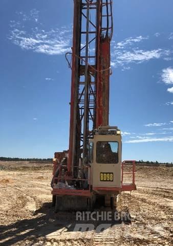  D245S Surface drill rigs