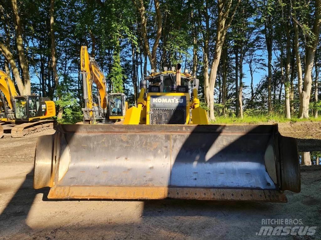 Komatsu D65PX-17 Rupsdozers