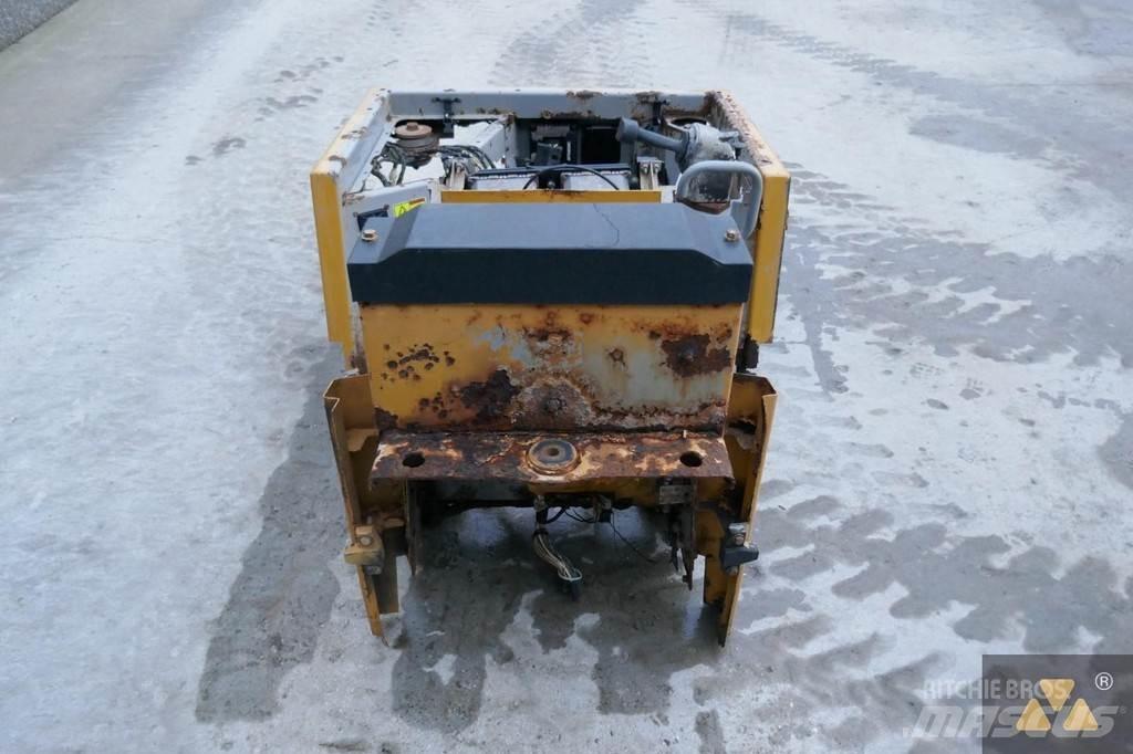 CAT 220-2800 Cabine en interieur